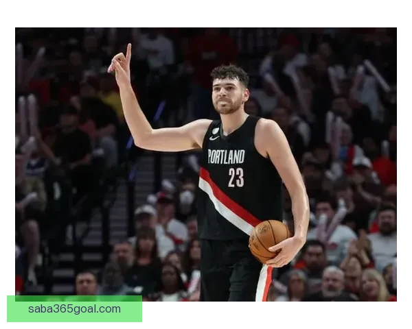 克林根超小洛创历史成就 成为开拓者单赛季进攻篮板王